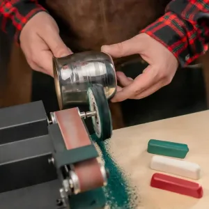 BeaverCraft kiillotusvaha kiillotuskäytössä